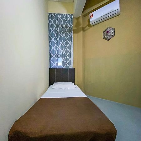 Spot On 90042 One Plaza Eco Hotel Keningau Kültér fotó