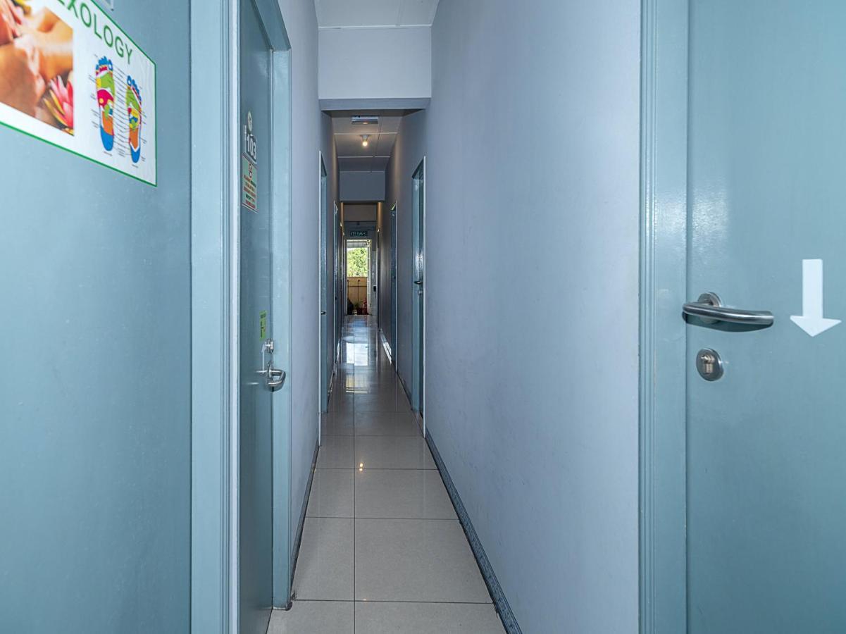 Spot On 90042 One Plaza Eco Hotel Keningau Kültér fotó