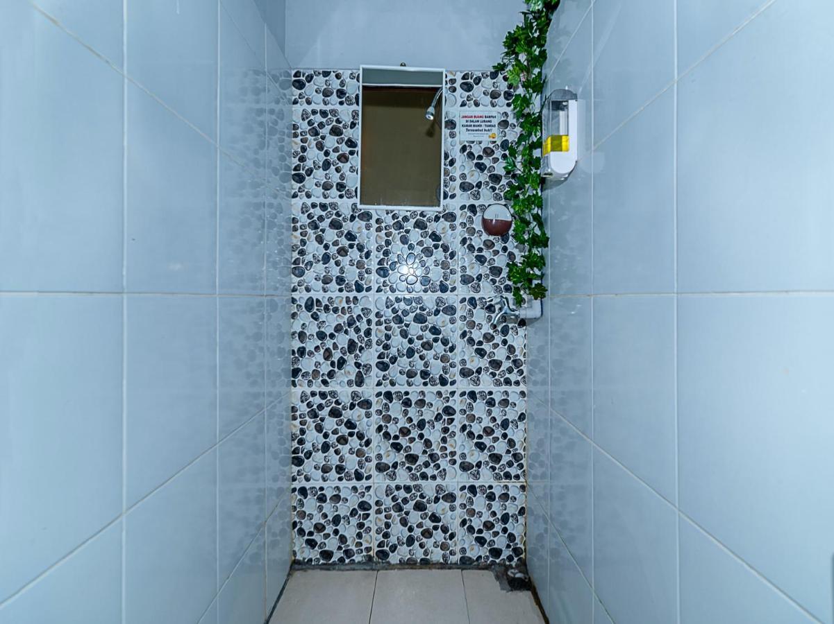 Spot On 90042 One Plaza Eco Hotel Keningau Kültér fotó
